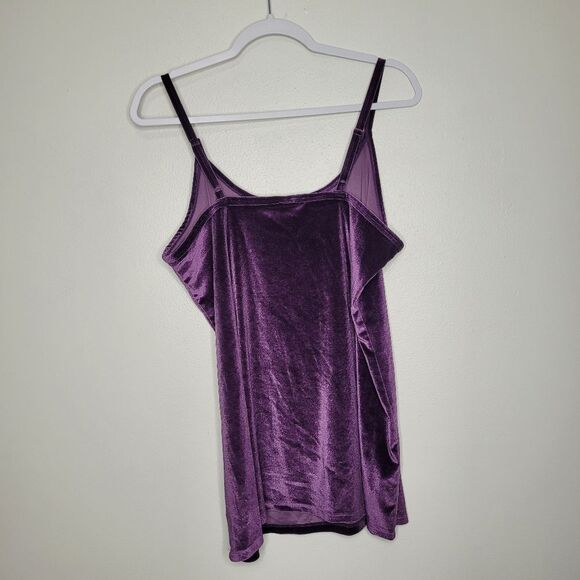 Torrid lot: 1 tank, 1 shirt, 1 dress, plus size, size 2x party casual - Picture 3 of 9